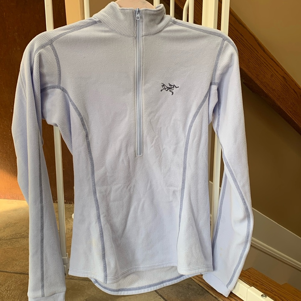 Women’s art quarters zip pull over size extra small